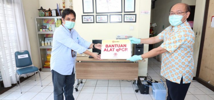 Medion Serahkan Bantuan Alat qPCR untuk Tes COVID-19