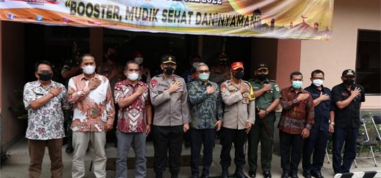 Medion dan Polres Cimahi Gelar Vaksinasi Massal